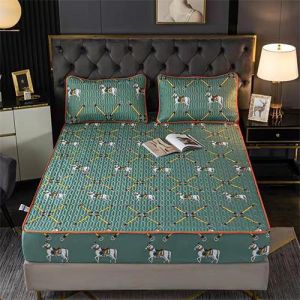 Mattress Cover Skin-Friendly Bed Cover Protective Waterproof fitting bed cover