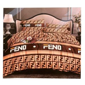 Lovely king-Size Bedsheet with 2 Pillowcase 